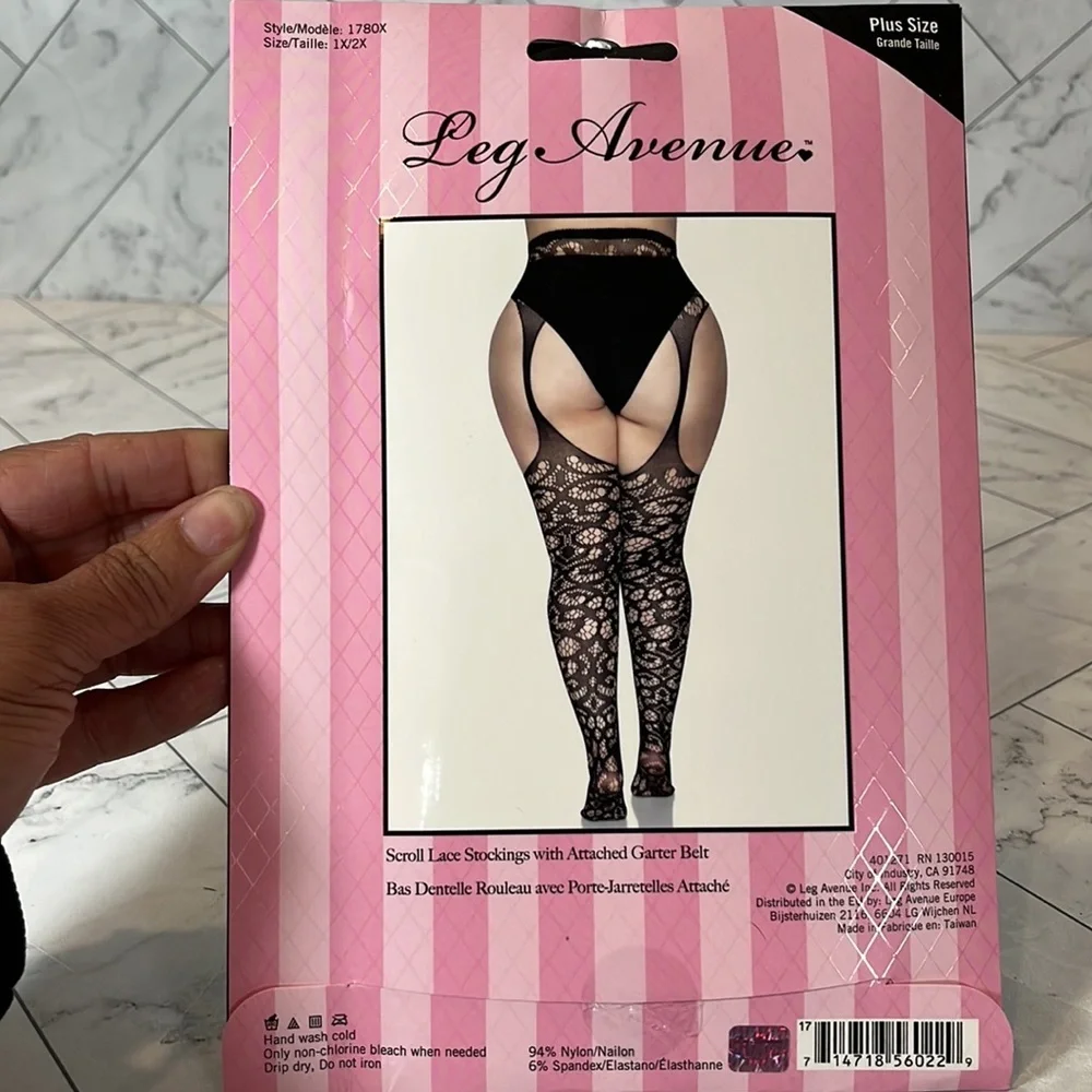 NWT Leg Avenue Scroll Lace Stockings with Attached Garter Belt 1X/2X PLUS SIZE
